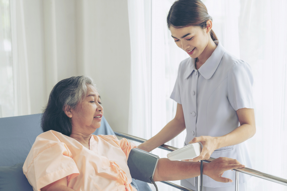 Kapan Waktu yang Tepat Menggunakan Jasa Home Care? Ini Dia Jawabannya!